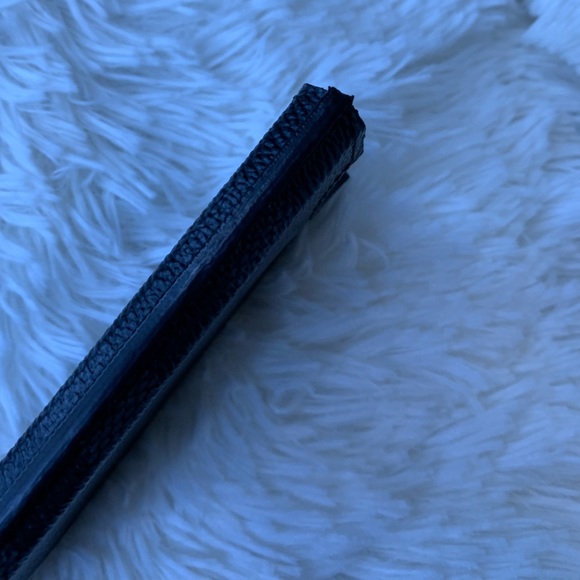 Authentic Louis Vuitton black & charcoal damier graphite iphone 4 hard case - Picture 8 of 12